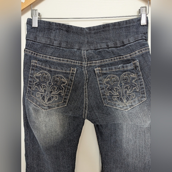 Suko Jeans Denim - Suko Women's (Size 8P) Blue Partially Distressed Boot Cut Elastic Waist Jeans